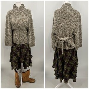 St. John tan zip front wool blend sweater